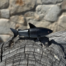Load image into Gallery viewer, Zippy Wind-Up Shark